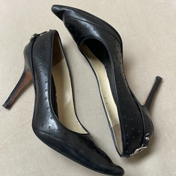 GUCCI-Authentic Vintage
Calfskin Perforated GG Reins - Picture 4 of 10